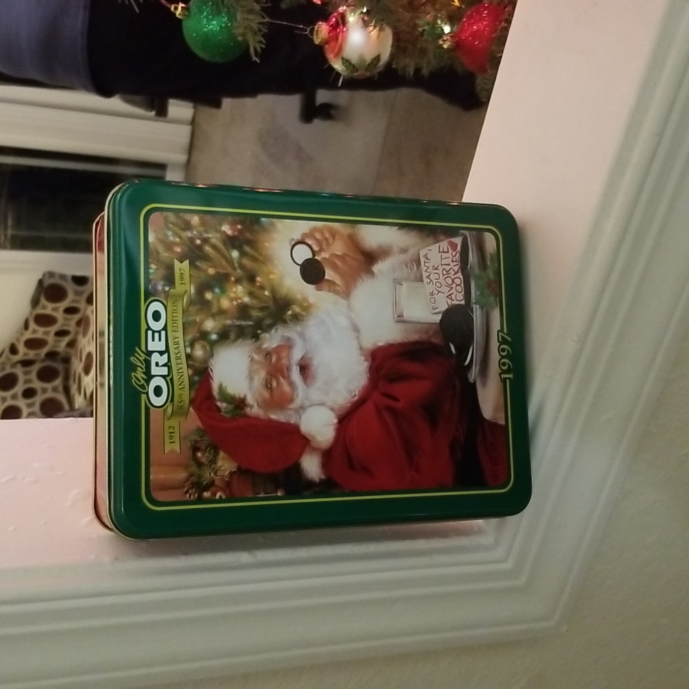 Oreo 85th anniversary 1997 tin can